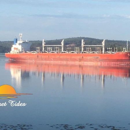 Sunset Tides Leilighet Oak Haven Eksteriør bilde